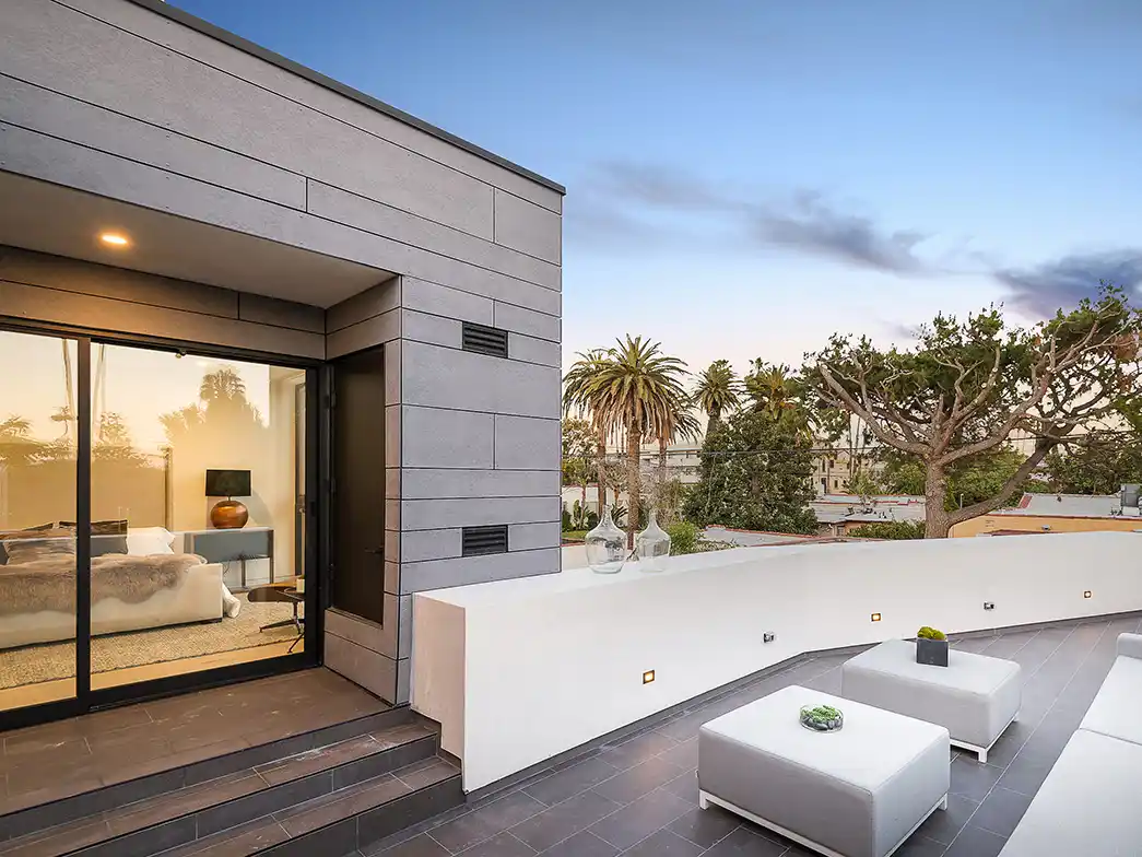 revel_builders_aux-croft-residence-tgoodman-deck