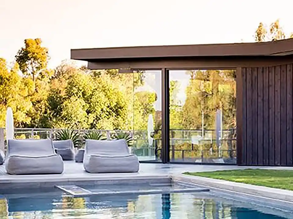 revel_builders_aux-firenze-residence-pool-2